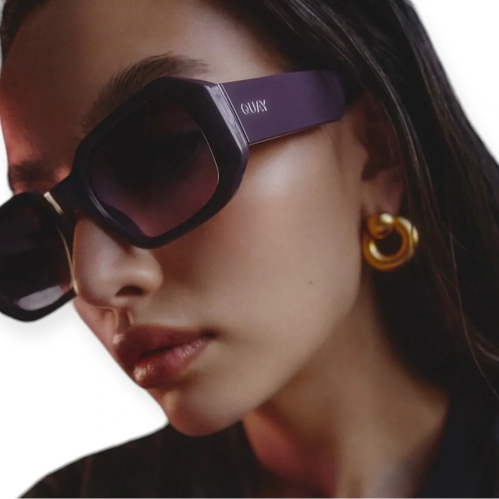 QUAY Hyped Up Sunglasses Amethyst Purple Frame Dark Amethyst Gradient Lens NWT